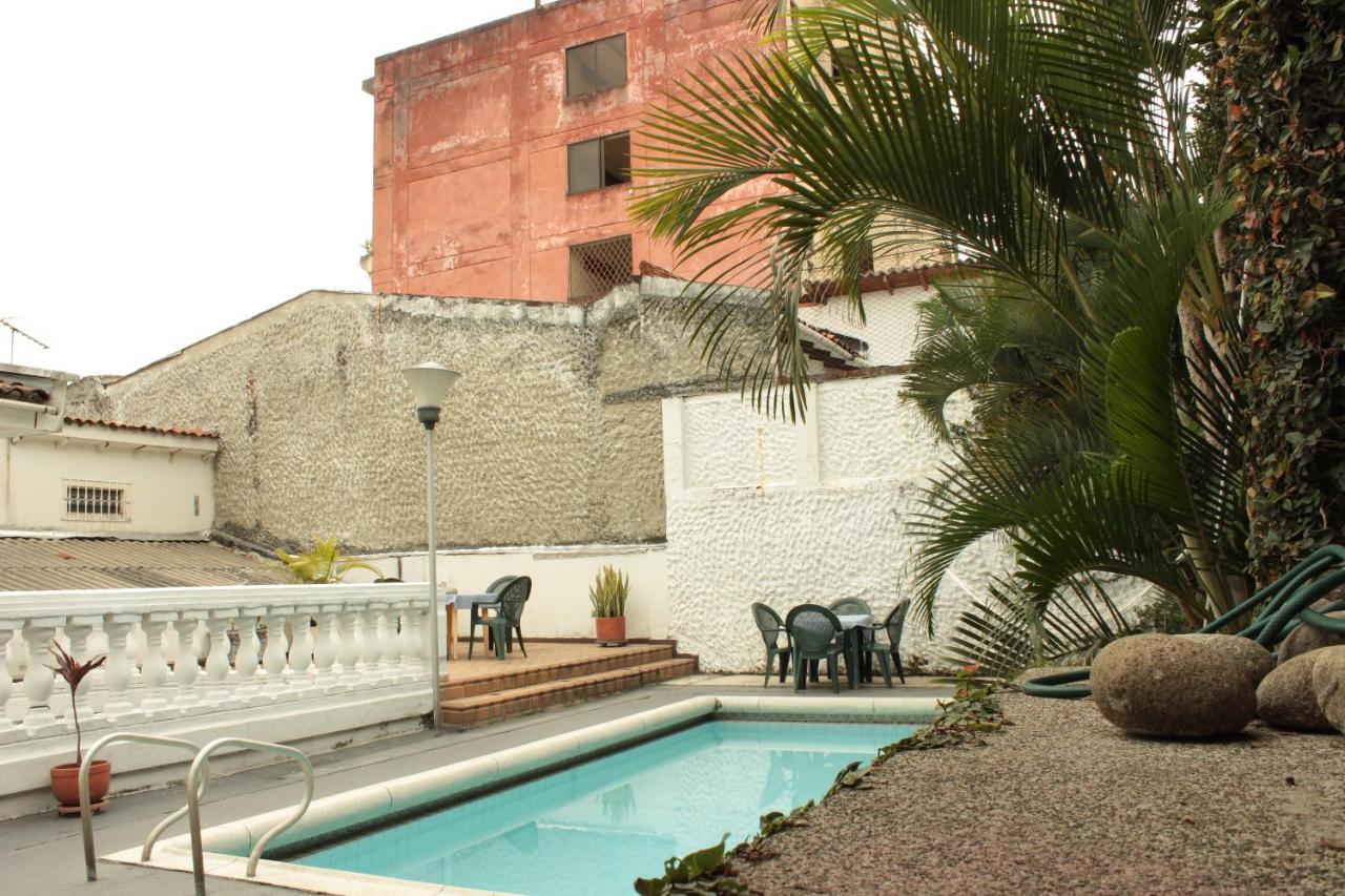 Hostal Coworking Cristales Cali Εξωτερικό φωτογραφία