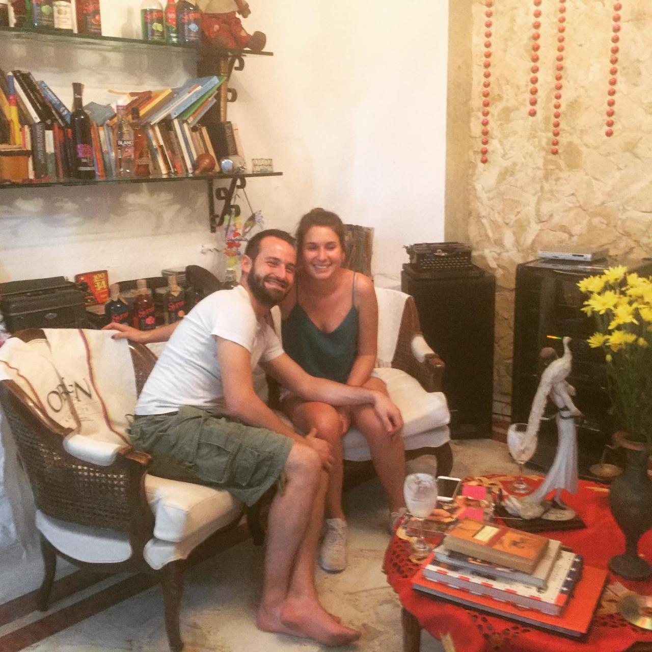 Hostal Coworking Cristales Cali Εξωτερικό φωτογραφία